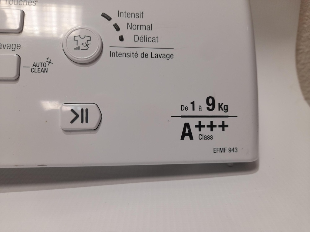 PANEAU FRONTALE POUR LAVE LINGE EMF 943pièces détachées Hotpoint-Ariston