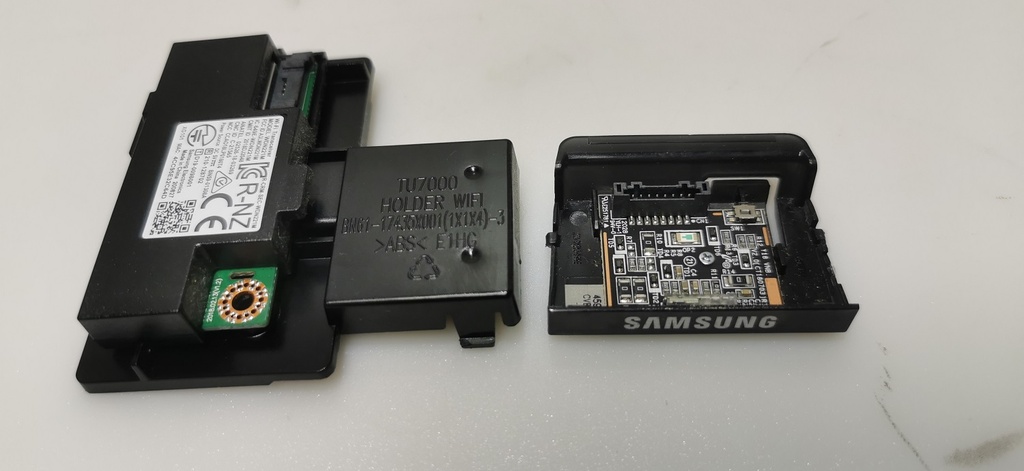SAMSUNG UE65TU7025K – MODULE WIFI ET BOUTON ON OFF
