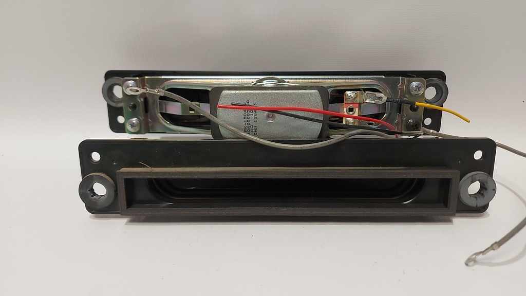 TOSHIBA 42XV565D – Paire de haut-parleurs