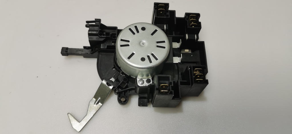 WHIRLPOOL TYPE FXRP6 MOD AKZM 751-IX SECURITE DE PORTE