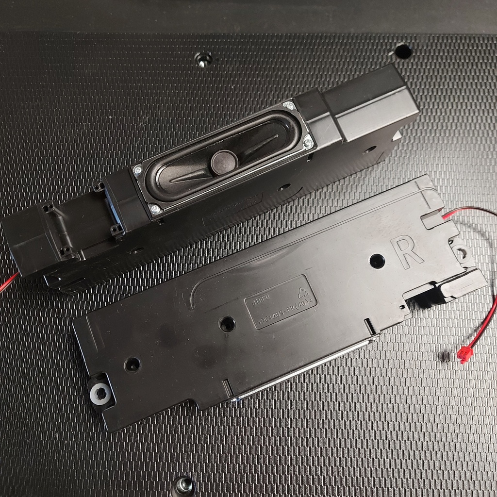 TCL 75EP660 hauts parleurs