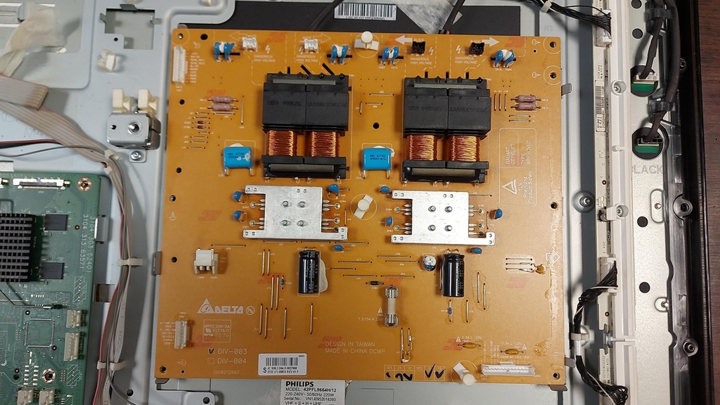 PHILIPS 42PFL966H / 12 – Carte inverter DIV-003 2722 171 00874