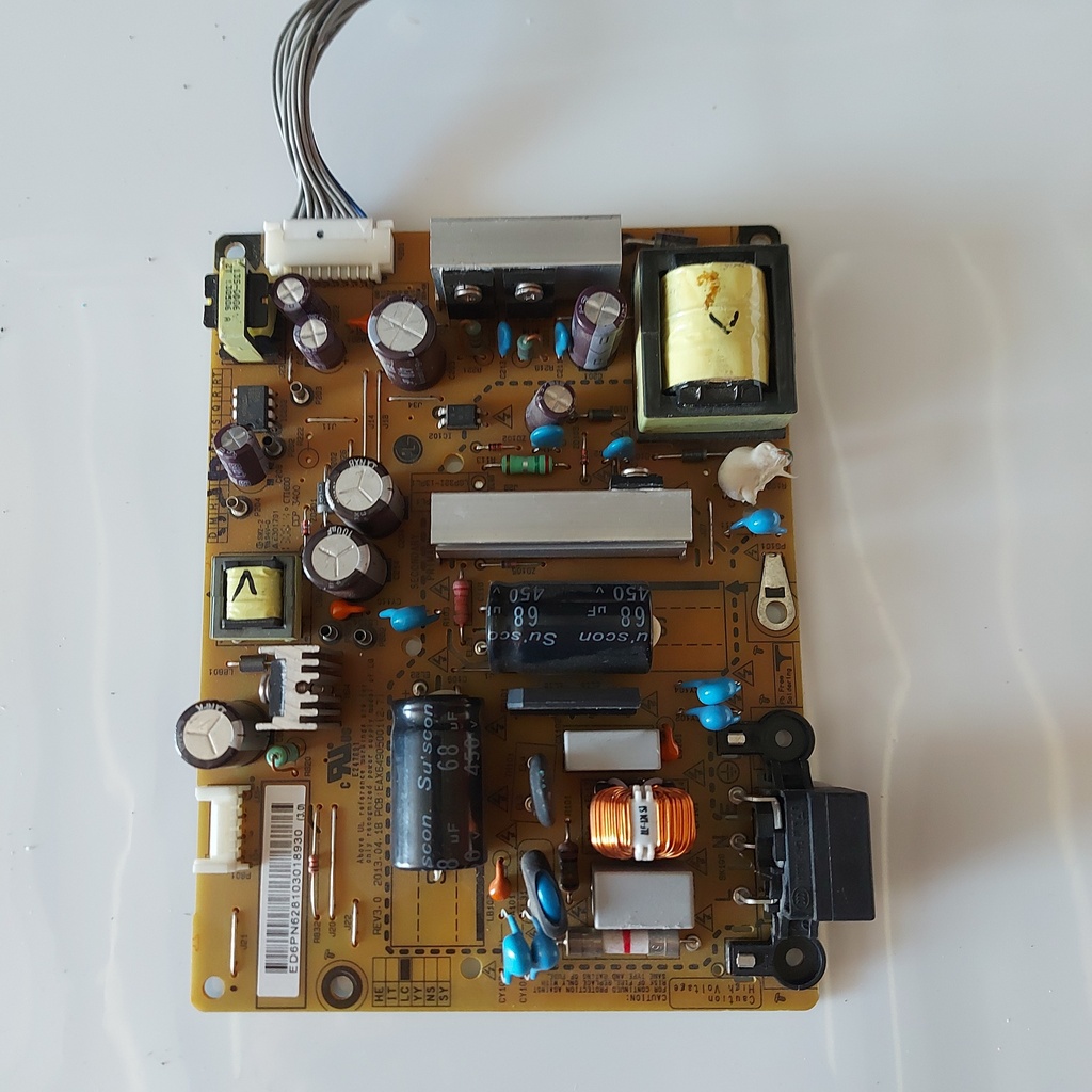 Pout tv LG 32LN575V – Carte alimentation EAX64905001 2.7